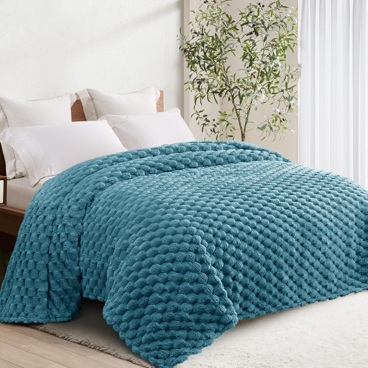 Whale Flotilla Soft 3D Jacquard Fleece Throw Blanket for Couch & Bed, Ivory