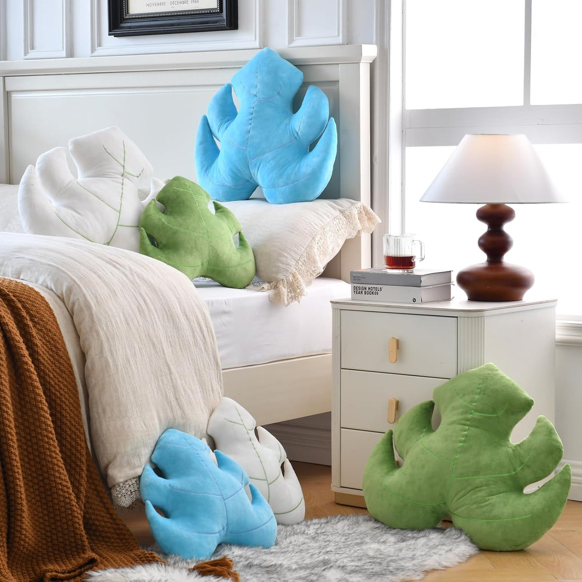 Leaf Pillow, Cute Decorative Throw Plant Pillow (Light Green, 15 Inches)