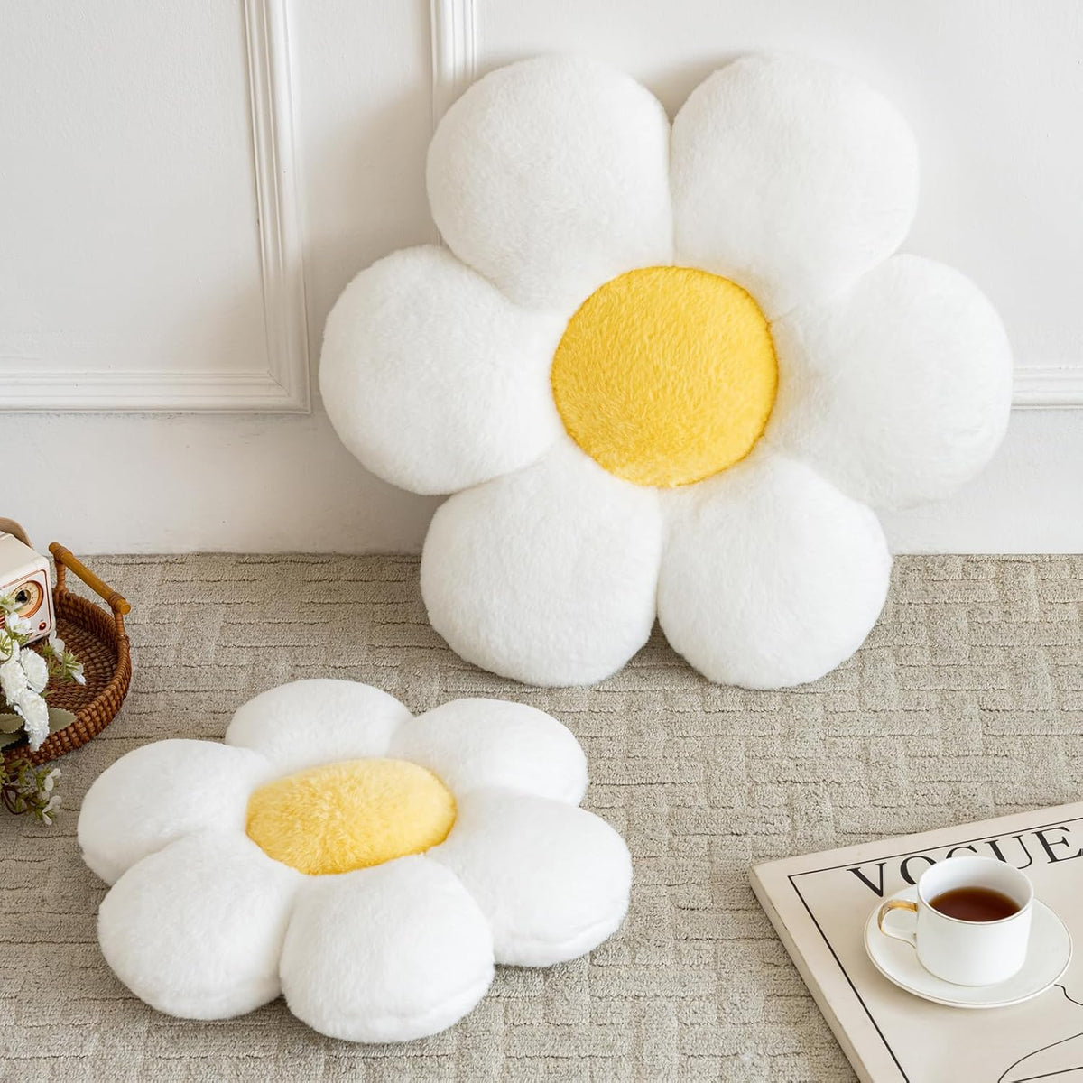 Flower Pillows, Decorative Pillows for Couch, Cute Daisy Pillow for Bed, Flower Shaped Decorative Throw Pillow Room Decor (White, 14.9 Inches)