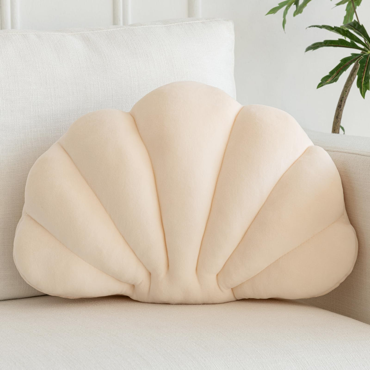 Shell Pillow, Shell Shaped Decorative Throw Pillows with Velet for Couch Bed, Cute Seashell Beachy Room Decor Aesthetic Throw Pillows for Bedroom Living Room(13x10 Inches, White)