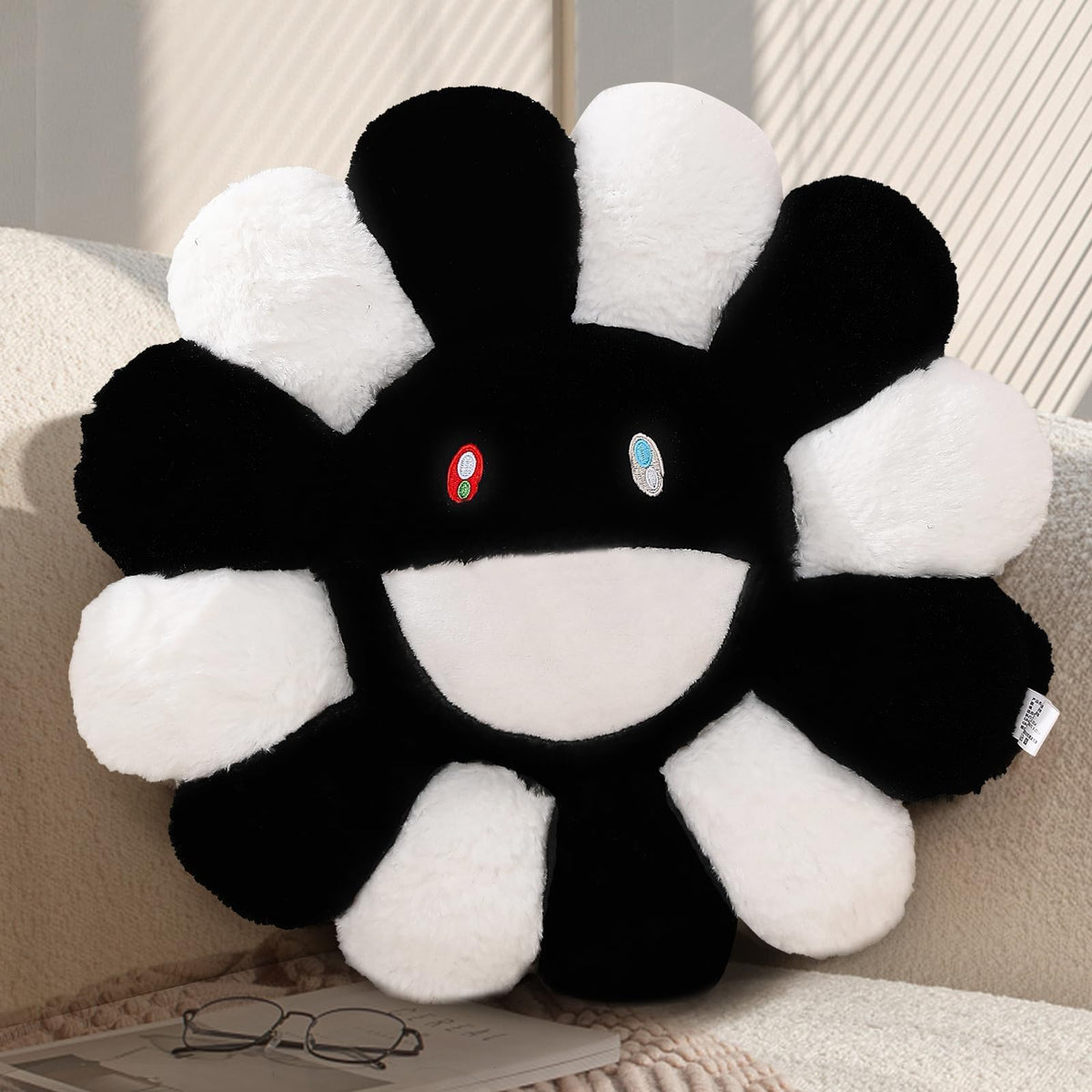Flower Pillow, Cute Smiley Face Flower Shaped Throw Pillows 15.7In