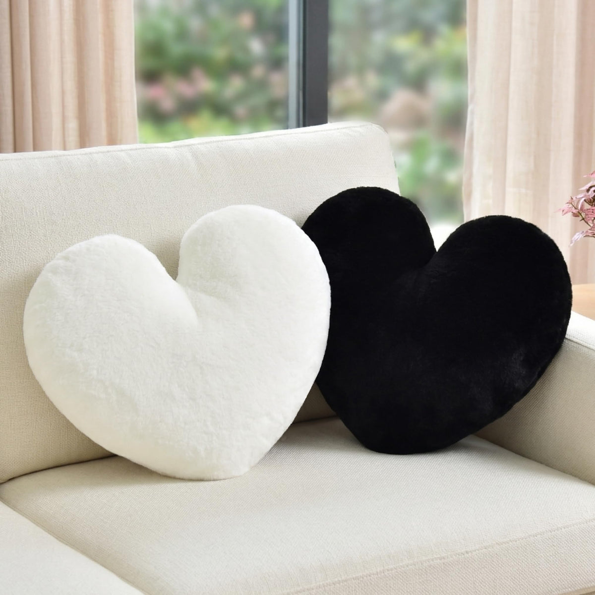 2 Pcs Black Heart Pillow 16" Fluffy Decorative Throw Pillows for Couch Bed