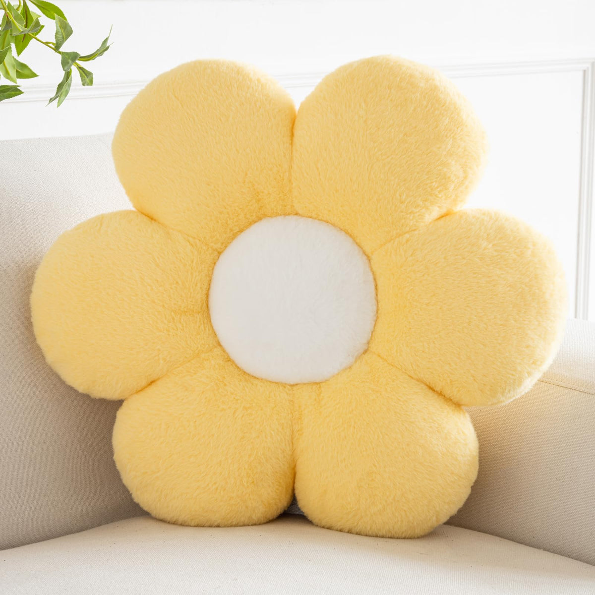 Flower Pillows, Decorative Pillows for Couch, Cute Daisy Pillow for Bed, Flower Shaped Decorative Throw Pillow Room Decor (White, 14.9 Inches)