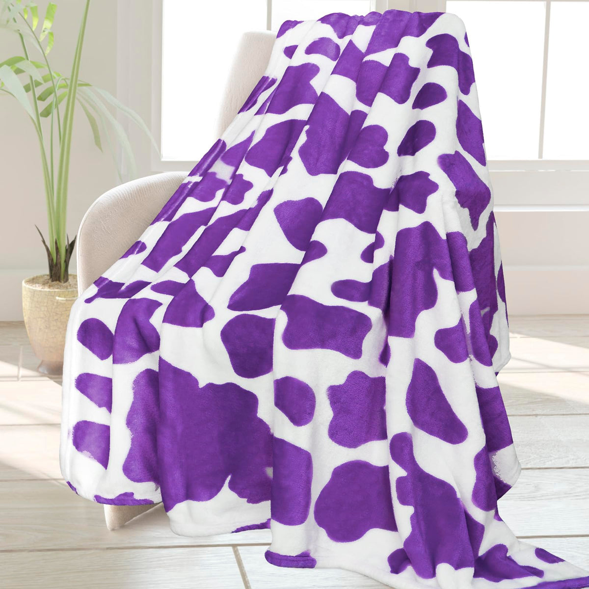Cow Print Blanket Warm Plush Cute Black Cow Throw Blanket Soft Fleece Flannel Lightweight Throw Blankets Sofa Couch Bed Travel Cow Bedding Room Decor for Kids Teens Adults 40"x50"