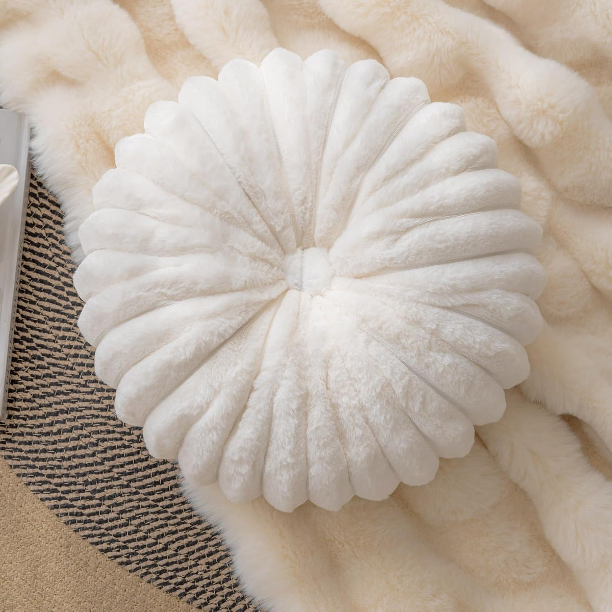 vctops Round Throw Pillow Soft Faux Fur Decorative Pillow Small Pumpkin Throw Pillow Cushion for Living Room Sofa Bed (White,13.7" Diameter)