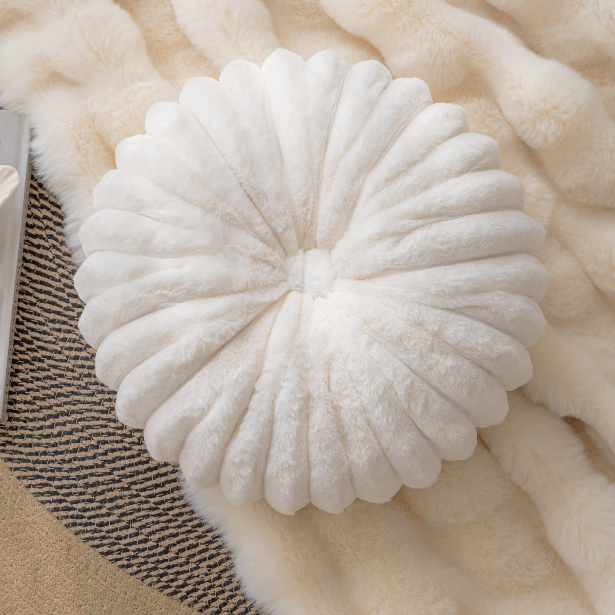 vctops Round Throw Pillow Soft Faux Fur Decorative Pillow Small Pumpkin Throw Pillow Cushion for Living Room Sofa Bed (White,13.7" Diameter)