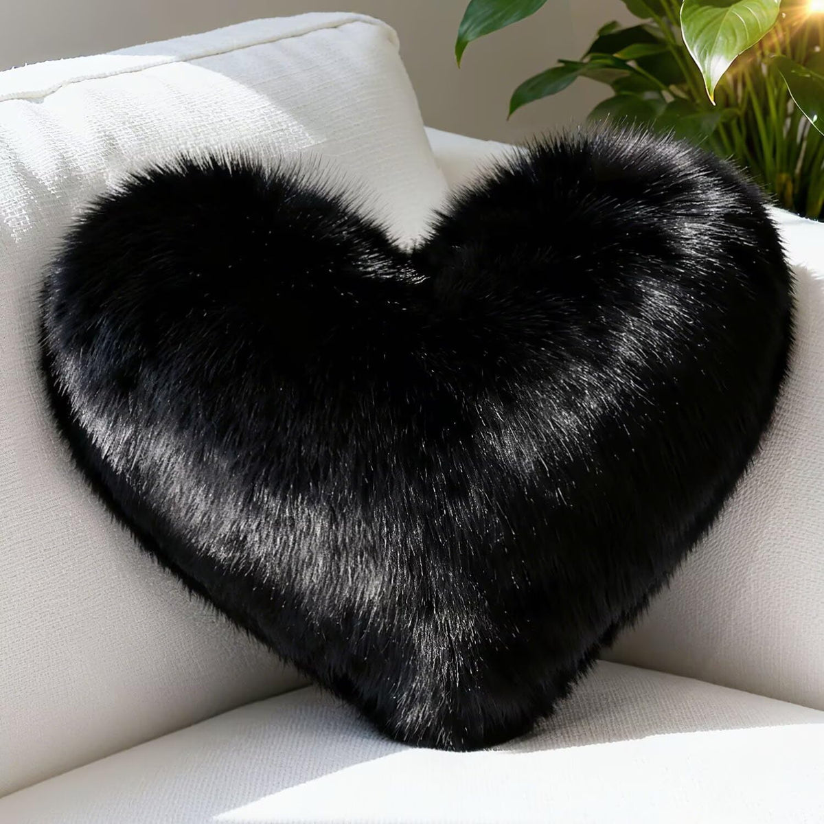 Red Heart Pillow, Faux Fox Fur Heart Decorative Pillows, Heart Shaped Throw Pillow for Bed, Soft Fluffy Decorative Cushion for Chair Sofa Living Room - Plush Pillow Home Decor