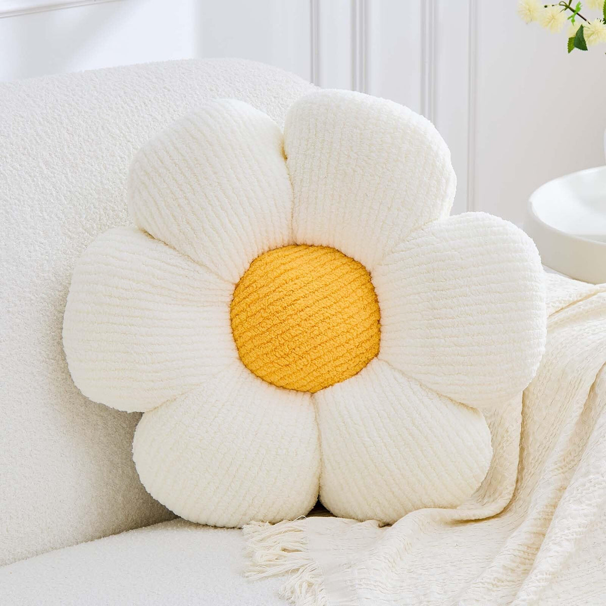Flower Pillow, Light Pink Flower Decorative Throw Pillows for Bed Couch, Aesthetic Home Decor Cute 14.9" Daisy Floral Shaped Plush Pillow Floor Seat Cushion