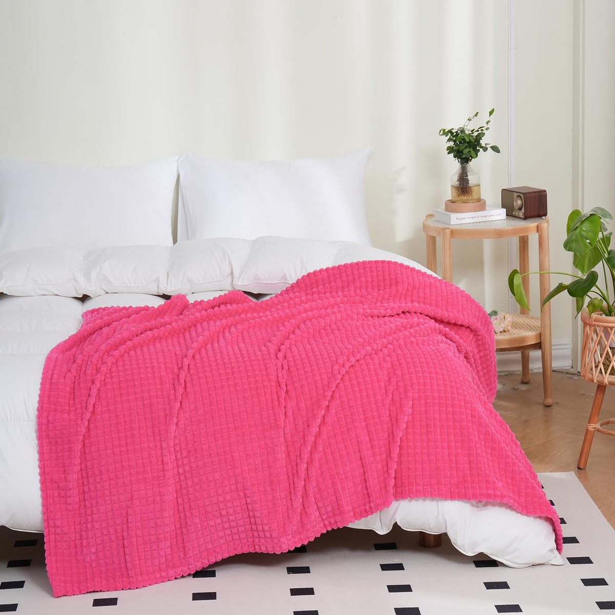 Puncuntex Fleece Throw Blanket Dark Green 50"×60" with Square Grid Design