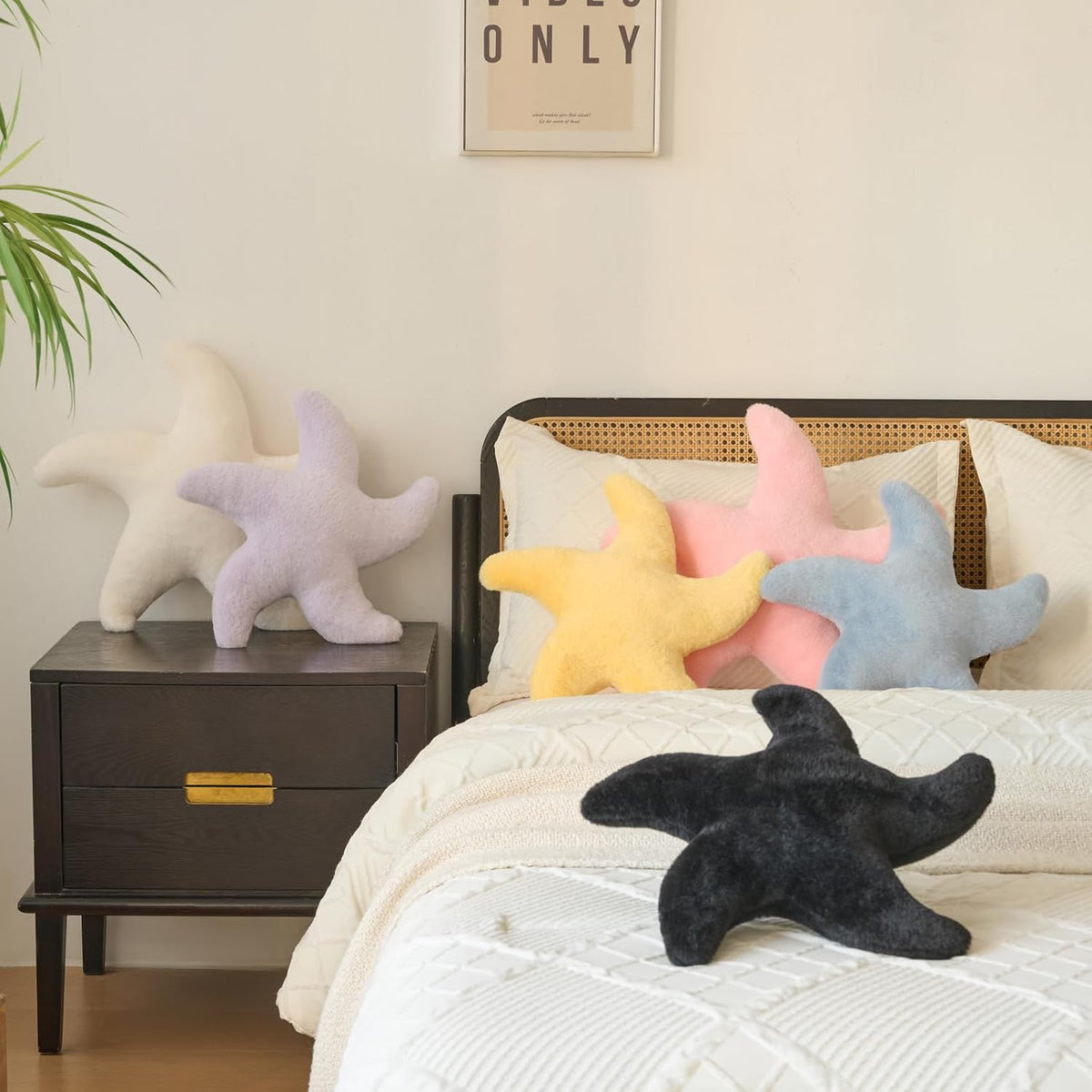 Starfish Pillow, 14.9" Cute Aesthetic Room Decor Accent Pillows, White
