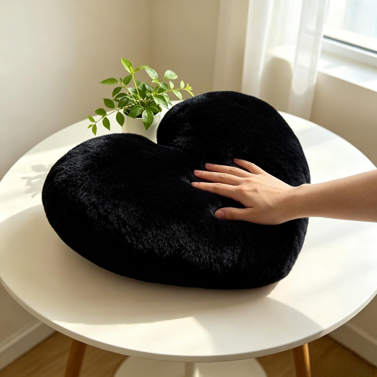 2 Pcs Black Heart Pillow 16" Fluffy Decorative Throw Pillows for Couch Bed
