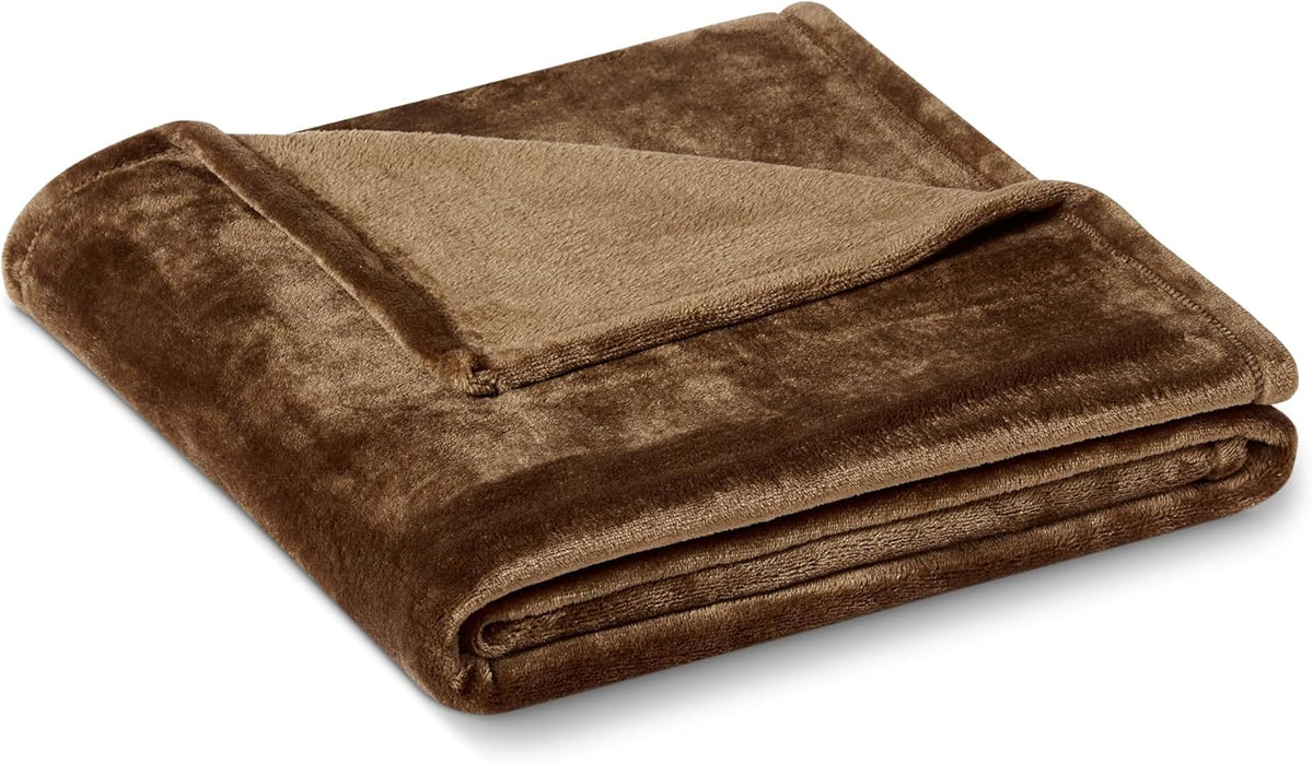 Amazon Basics Soft Fleece Throw Blanket,Cozy, Feels Comfortable on Skin, Fade-Resistant, Warm for Couch & Sofa, 50 x 60 Inches, Black