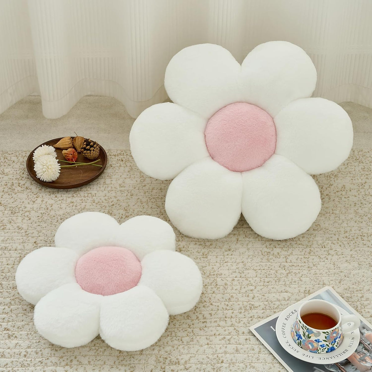 Flower Daisy Pillow, 14.9" Cute Decorative Throw for Couch Bed, White
