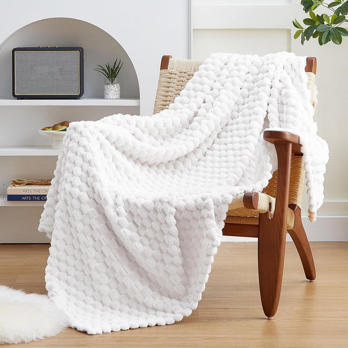 EXQ Home Turtle Shell Throw Blanket Beige for Couch Gentle Soft Fleece