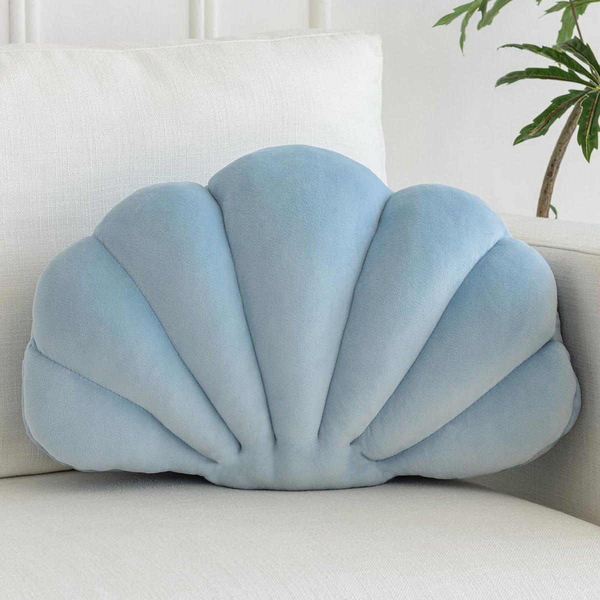 Shell Pillow, Shell Shaped Decorative Throw Pillows with Velet for Couch Bed, Cute Seashell Beachy Room Decor Aesthetic Throw Pillows for Bedroom Living Room(13x10 Inches, White)