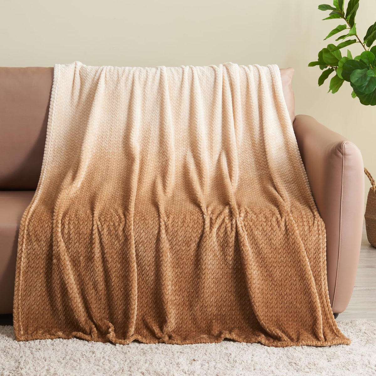 NEWCOSPLAY Fleece Leaves Pattern Throw Blanket, Light Purple, 50"x60"
