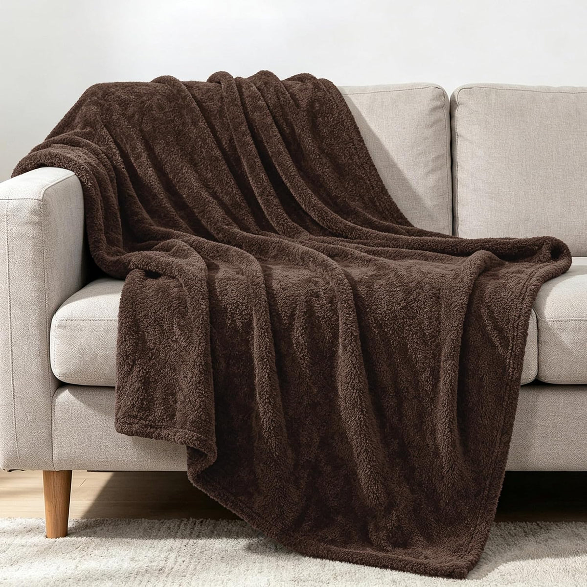 Exclusivo Mezcla Soft Plush Fleece Throw Blanket for Couch, Sofa, 50" x 60"