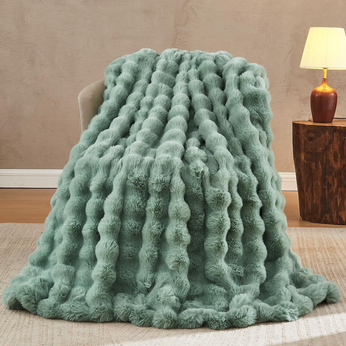 Lotus Karen Faux Fur Throw Blanket Cream White - Big Bubble Rabbit Fluff Blanket for Couch, Small Fluffy Fuzzy Cozy Blanket, Thick Furry Plush Shaggy Blankets, 50x60 Inches