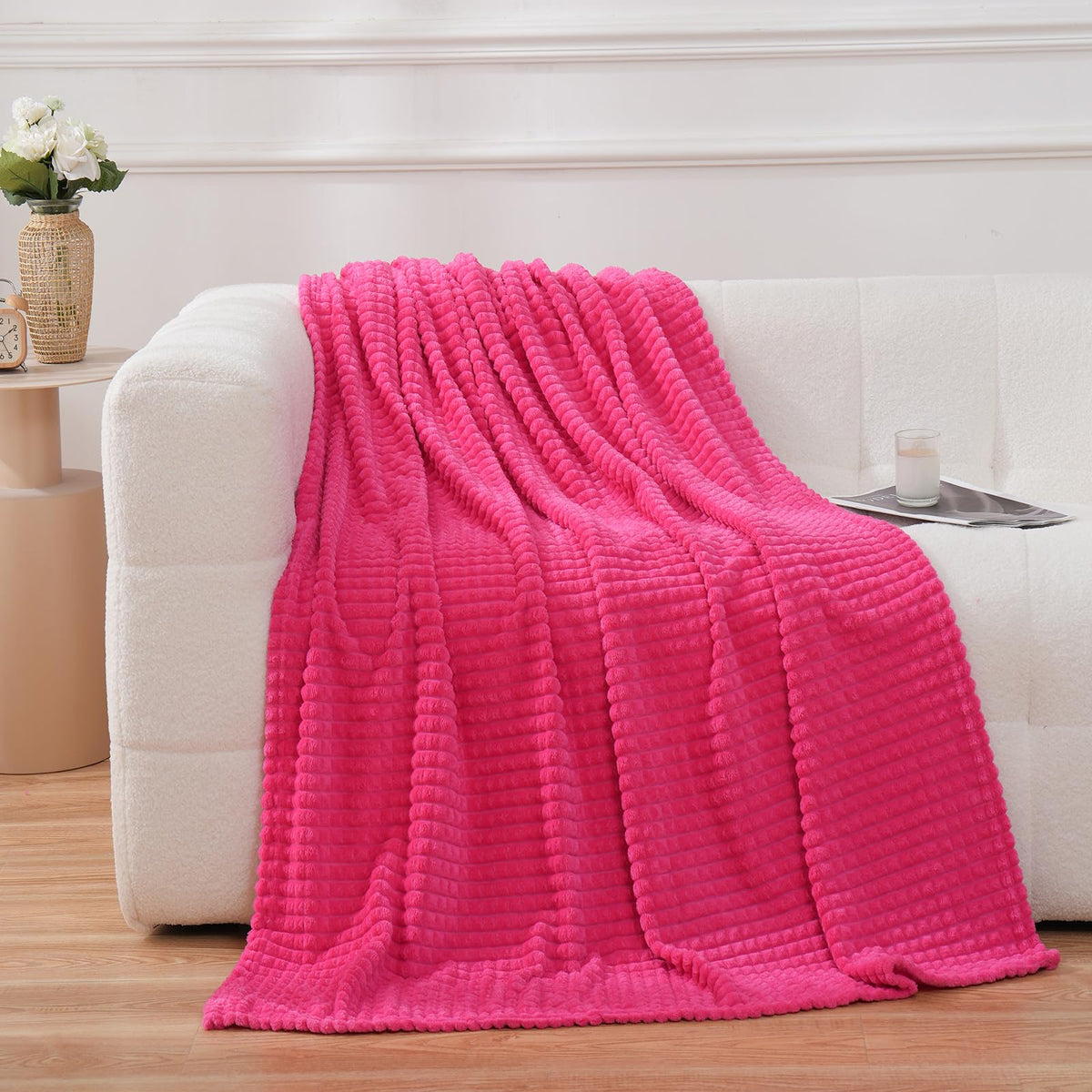 Puncuntex Fleece Throw Blanket Dark Green 50"×60" with Square Grid Design