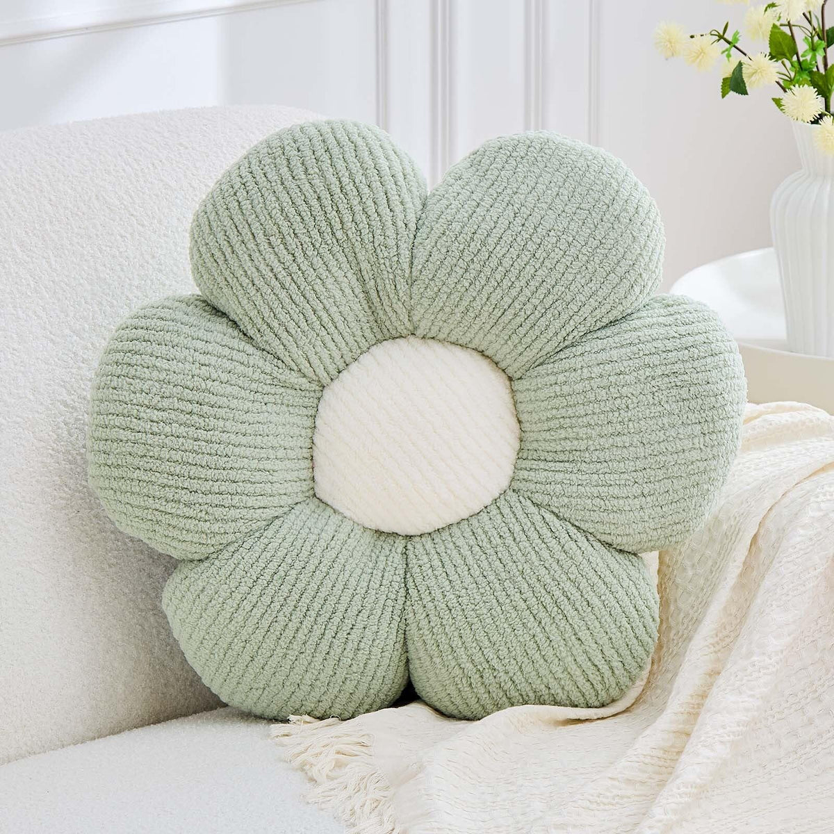 Flower Pillow, Light Pink Flower Decorative Throw Pillows for Bed Couch, Aesthetic Home Decor Cute 14.9" Daisy Floral Shaped Plush Pillow Floor Seat Cushion