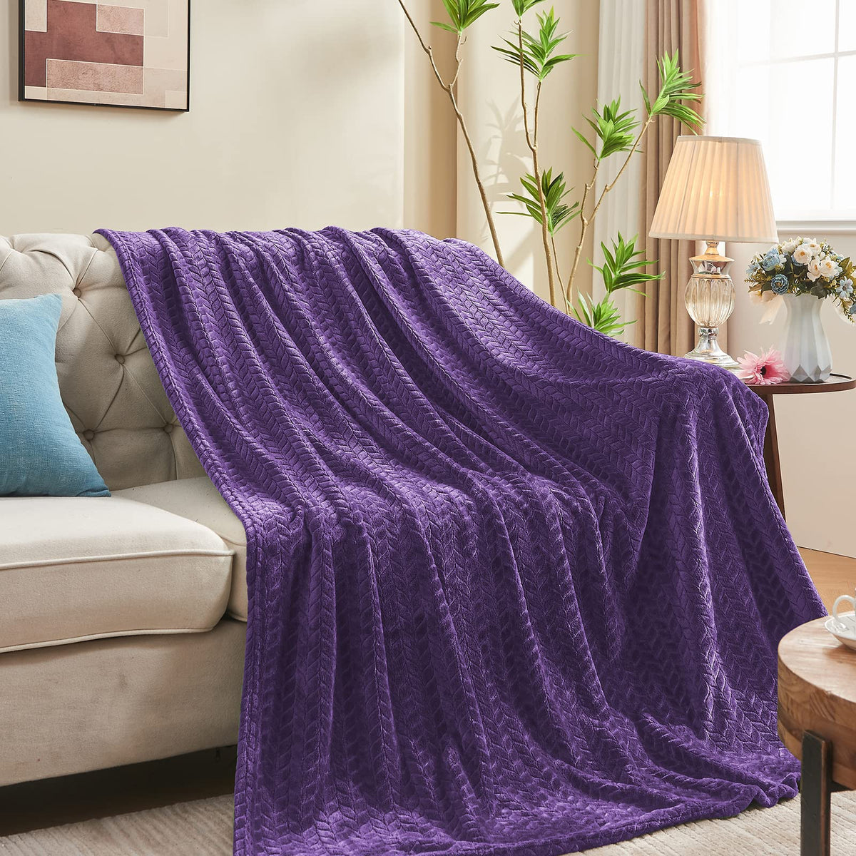 Inhand Fleece Throw Blanket, Super Soft Flannel Cozy for Adults, Washable Lightweight for Couch, Sofa, Bed, Office, Warm Plush for All Season, Green, 50"×60"