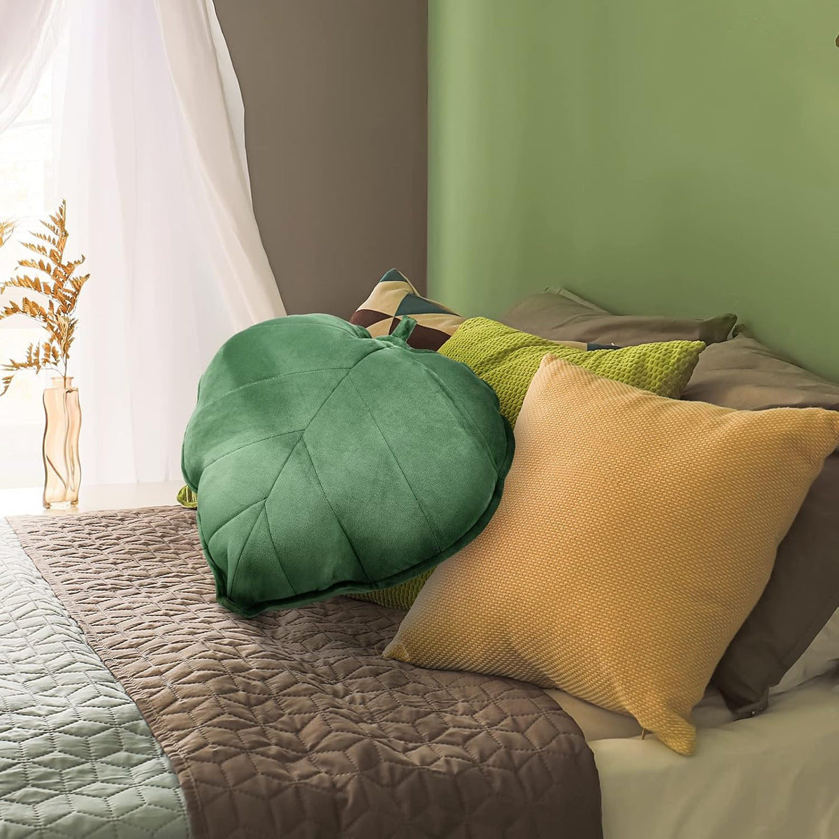 Yookeer 2 Pcs Heart Leaf Throw Pillows 3D Shaped for Couch,Dark Green
