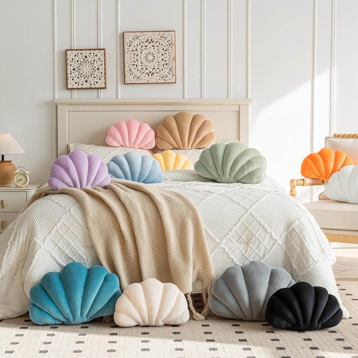 Shell Pillow, Shell Shaped Decorative Throw Pillows with Velet for Couch Bed, Cute Seashell Beachy Room Decor Aesthetic Throw Pillows for Bedroom Living Room(13x10 Inches, White)