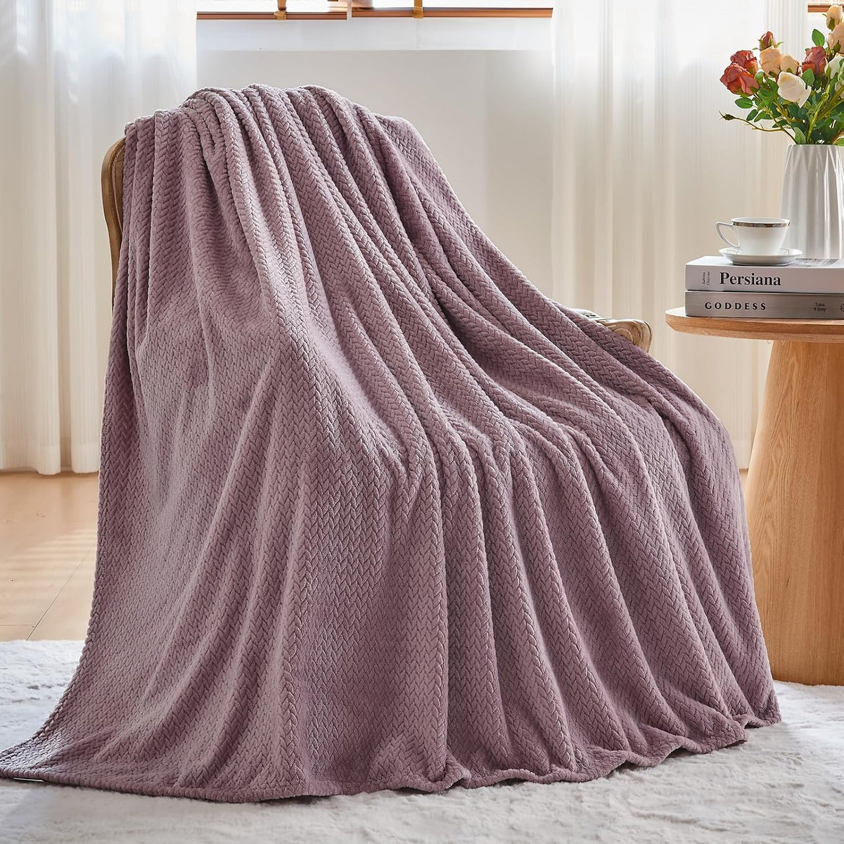 NEWCOSPLAY Fleece Leaves Pattern Throw Blanket, Light Purple, 50"x60"