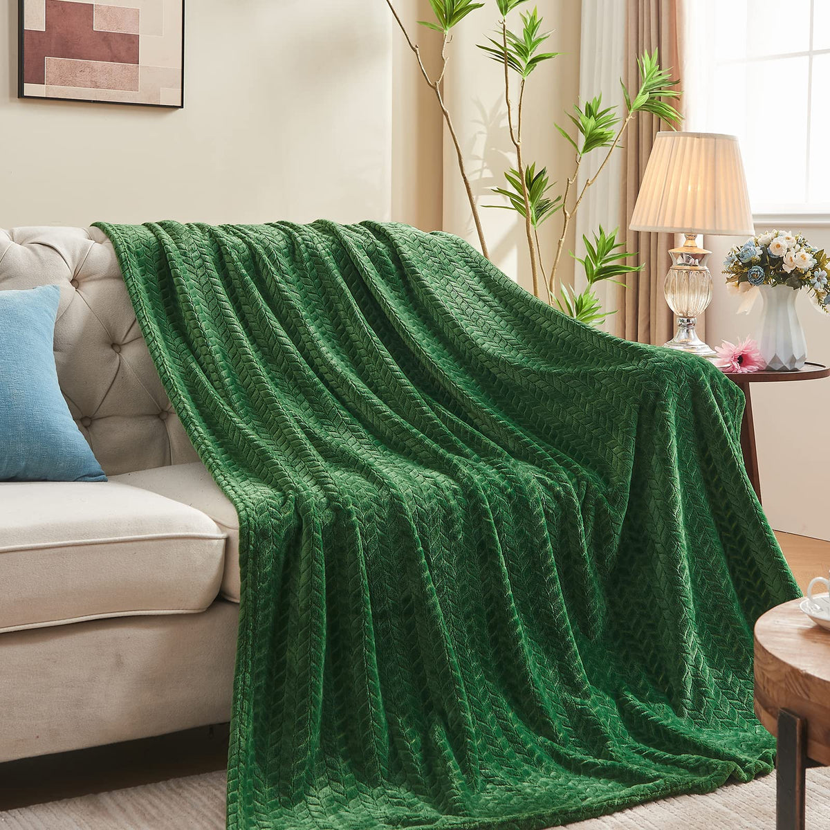 Inhand Fleece Throw Blanket, Super Soft Flannel Cozy for Adults, Washable Lightweight for Couch, Sofa, Bed, Office, Warm Plush for All Season, Green, 50"×60"