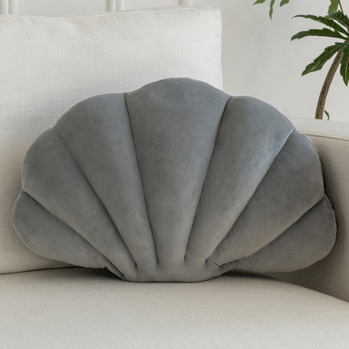 Shell Pillow, Shell Shaped Decorative Throw Pillows with Velet for Couch Bed, Cute Seashell Beachy Room Decor Aesthetic Throw Pillows for Bedroom Living Room(13x10 Inches, White)