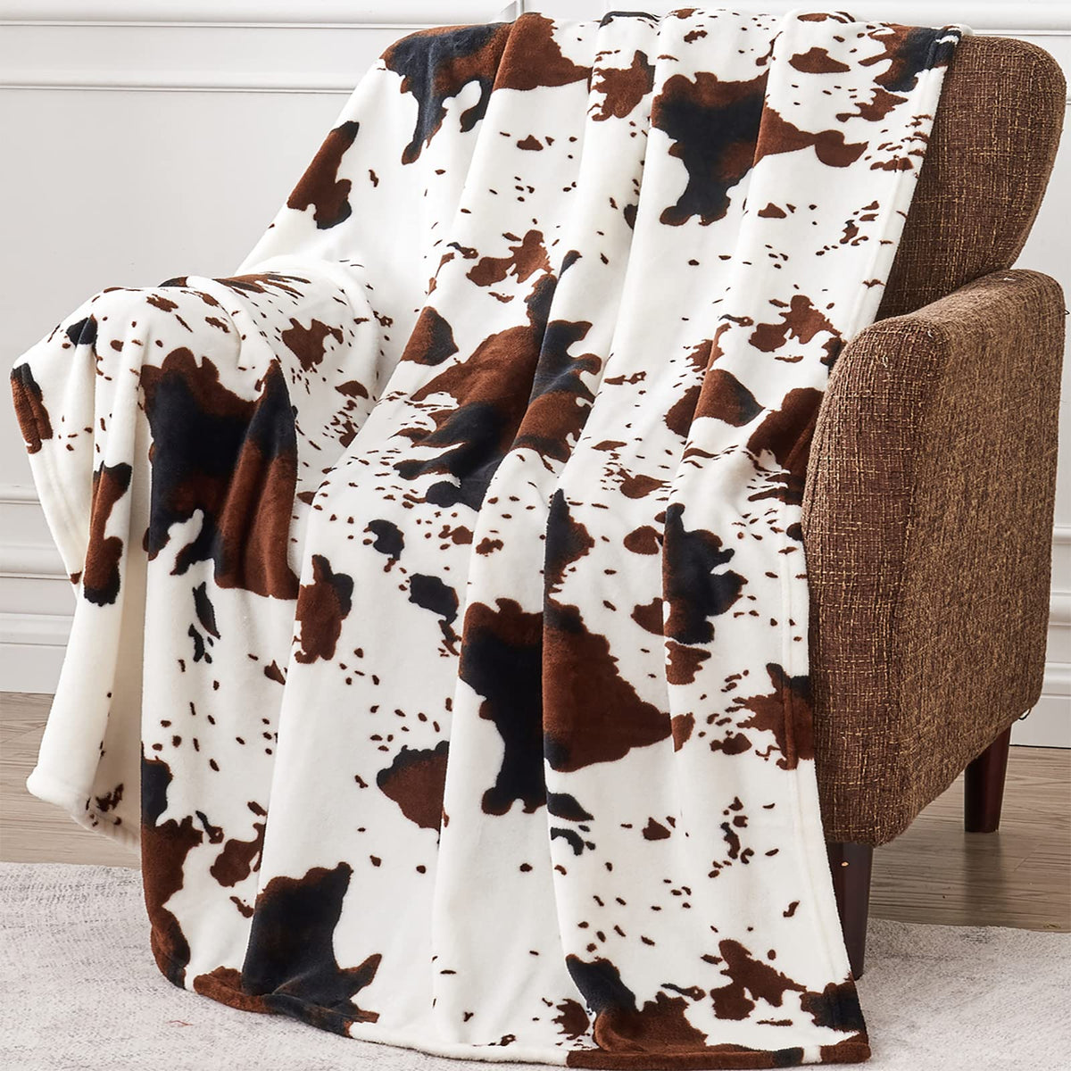 Edenleaf Leopard Print Blanket Fleece Throw for Bed Sofa Travel and Camping, Super Soft Cozy Fluffy Plush Cheetah Print Blanket for All Seasons 50"x60" (Dark Brown)