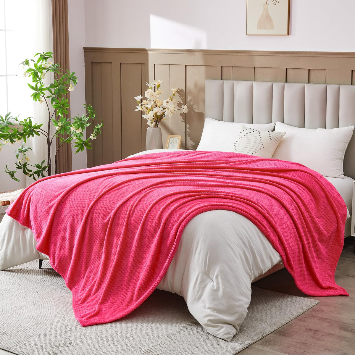 NEWCOSPLAY Fleece Leaves Pattern Throw Blanket, Light Purple, 50"x60"