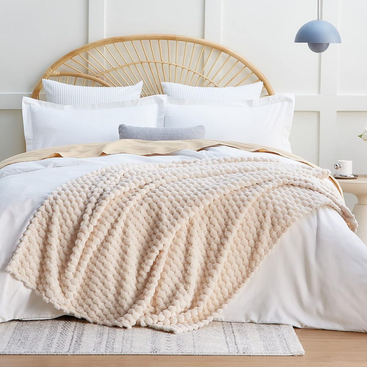 EXQ Home Turtle Shell Throw Blanket Beige for Couch Gentle Soft Fleece