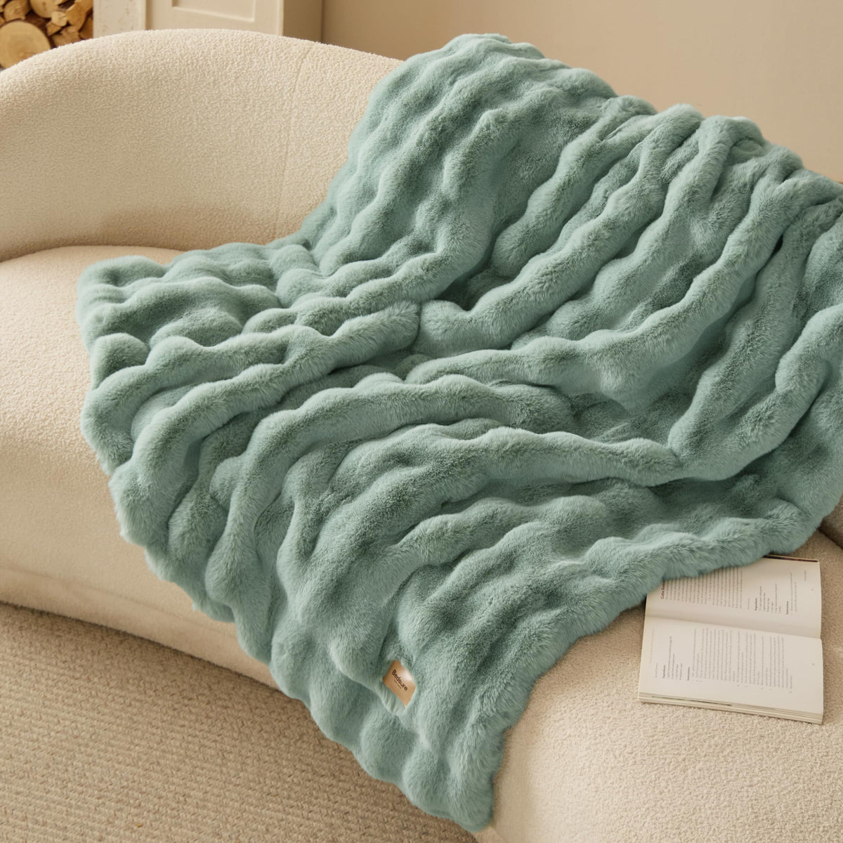 Bedsure Fluffy Bubble Faux Fur Throw XL Blanket, 50"x70", Tie-dye Taupe