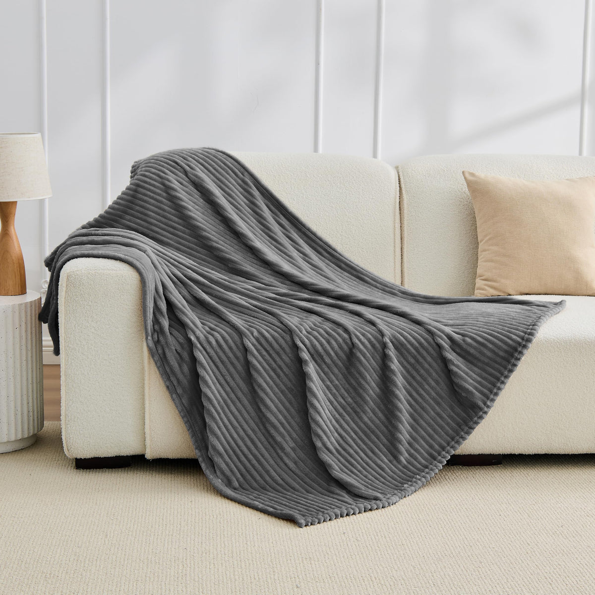 Bnuitland Burnt Orange Throw Blanket for Couch Bed, Soft Fleece Home Decor