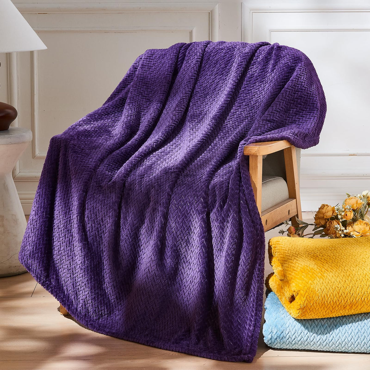 NEWCOSPLAY Fleece Leaves Pattern Throw Blanket, Light Purple, 50"x60"