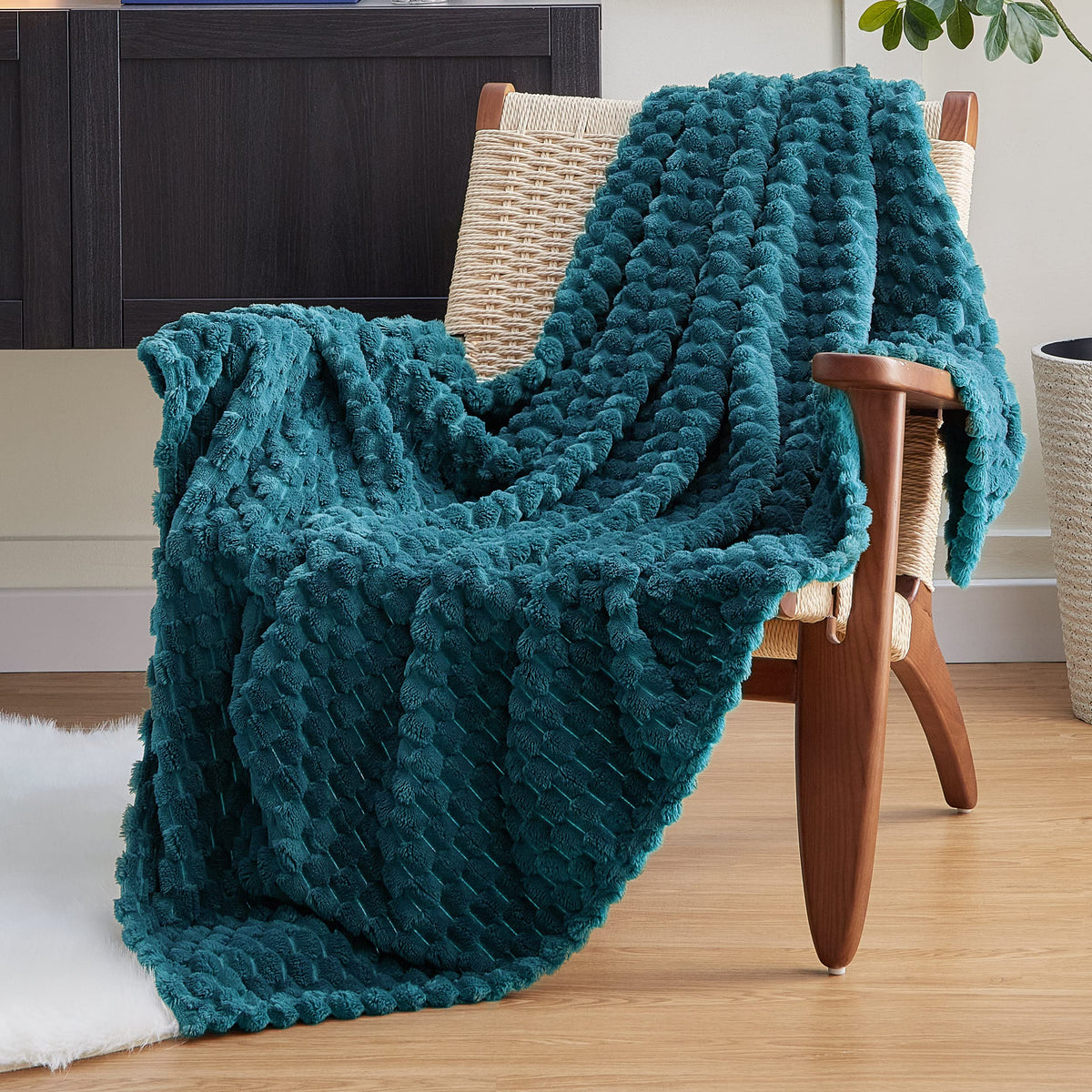 EXQ Home Turtle Shell Throw Blanket Beige for Couch Gentle Soft Fleece